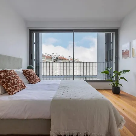 Oasis 28 By Innkeeper Daire Lisboa